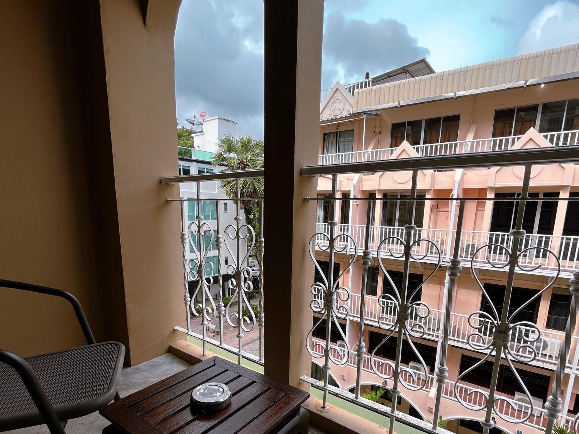 Grand Orlov Apart Hotel Patong ภายนอก รูปภาพ