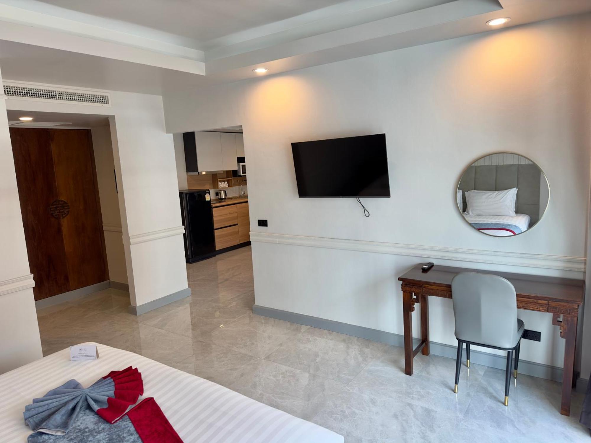 Grand Orlov Apart Hotel Patong ภายนอก รูปภาพ