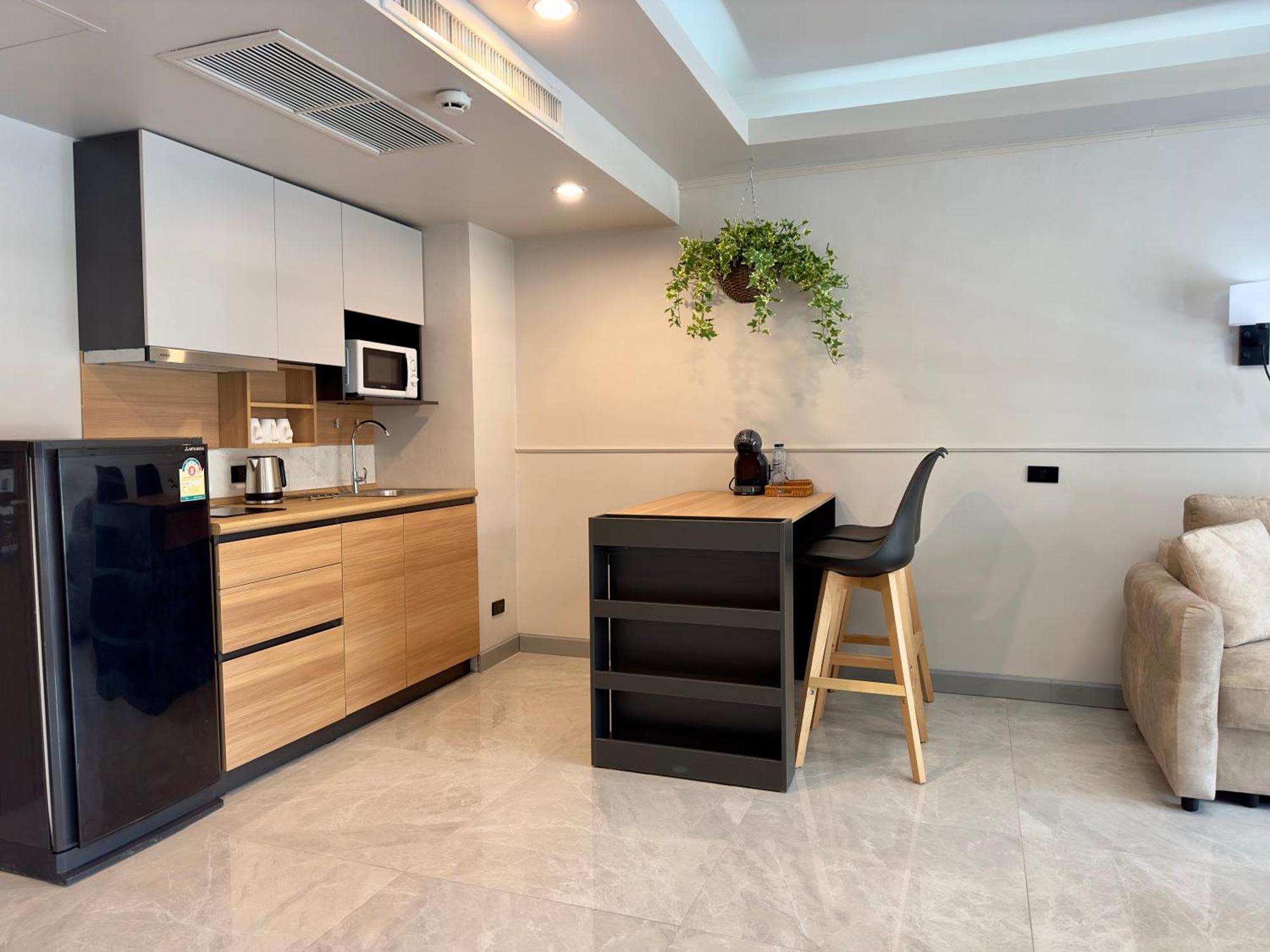 Grand Orlov Apart Hotel Patong ภายนอก รูปภาพ